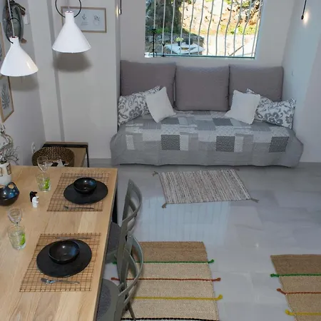 Aloe Meli Apartment Kalamata Exterior photo