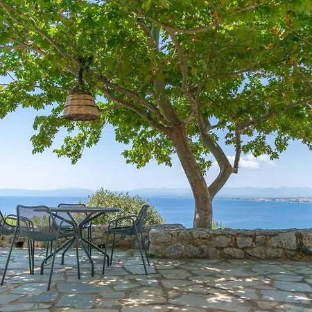 Aloe Meli Apartment Kalamata Exterior photo
